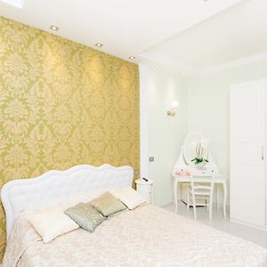 Chambre de Base Lit Queen-Size