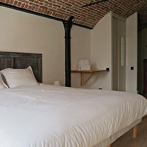 Little Suite - Coline