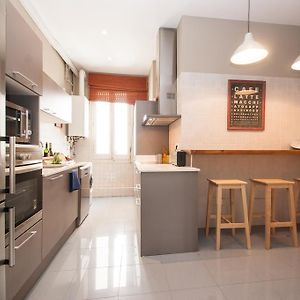 Appartement Luxe à 3 Chambres à Coucher