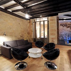 Appartement à 3 Chambres à Coucher