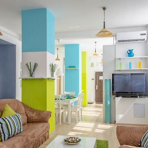 Appartement Spacieux à 3 Chambres à Coucher