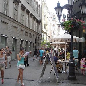 Romantic Centrum Apartman