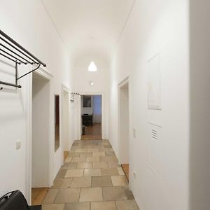 Appartement à 3 Chambres à Coucher