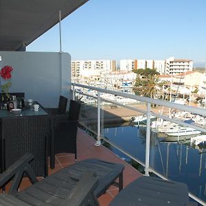 Appartement à 2 Chambres à Coucher