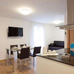 Appartement à 2 Chambres à Coucher