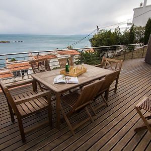Agi Rodas Apartments