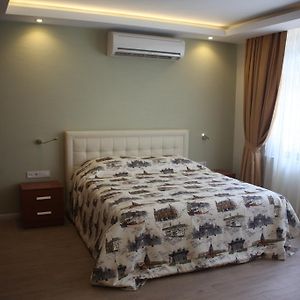 Honey House Apartment