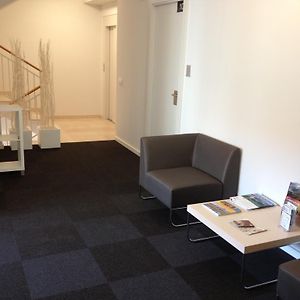 Appartement à 3 Chambres à Coucher