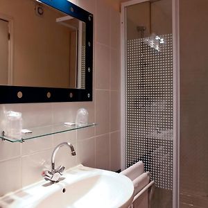 Chambre Confort Lit Queen-Size
