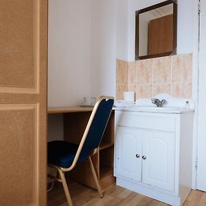 Chambre Simple de Base