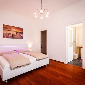 Appartement de Luxe à 1 Chambre à Coucher
