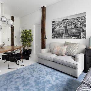 Appartement à 2 Chambres à Coucher