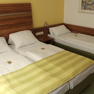 Chambre Familiale Triple