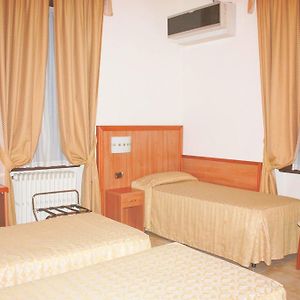 Chambre Standarde Triple