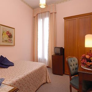 Chambre Simple Confort