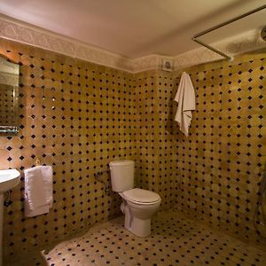 Budget External Bathroom Double Room
