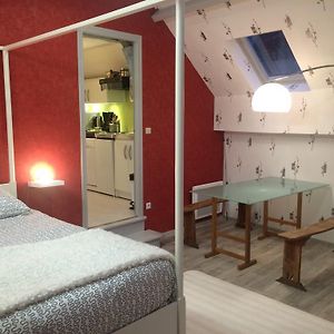Suite Familiale à 2 Chambres à Coucher Lit King-Size