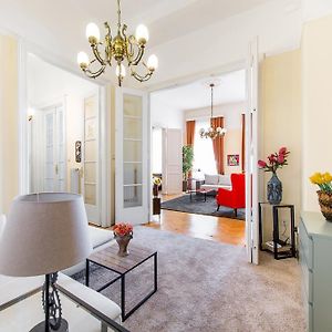 Appartement à 3 Chambres à Coucher