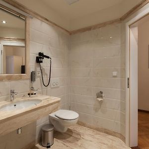 Chambre Exécutive Lit King-Size