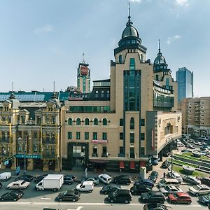 Apartment Arena City