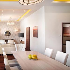 Chairman'S Apartment
