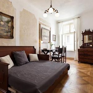 Old Town Apartment