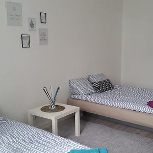 Appartement à 2 Chambres à Coucher