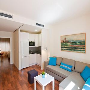Appartement à 2 Chambres à Coucher