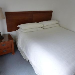 Chambre Budgétée Lit King-Size