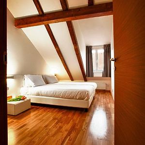Appartement à 2 Chambres à Coucher