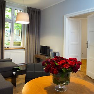 Appartement à 2 Chambres à Coucher