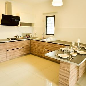 Appartement de Luxe à 3 Chambres à Coucher