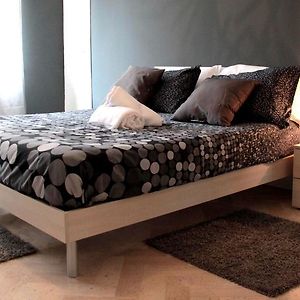 Yhome | Barletta Home Apartment