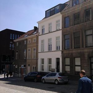 Penthouse à 1 Chambre à Coucher
