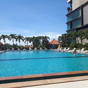 Blue Ocean Suite
