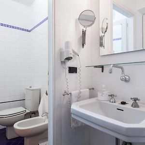 Private Bathroom Room