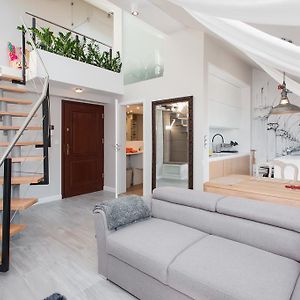 Tomasza Residence
