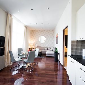 d.Five Executive Apartment