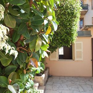Villa à 2 Chambres à Coucher