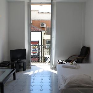 Viva Riviera - 5 Rue Commandant André