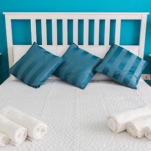 Suite à 2 Chambres à Coucher