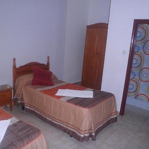 Chambre Budgétée Lit King-Size