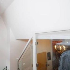Studio Premier Lit King-Size
