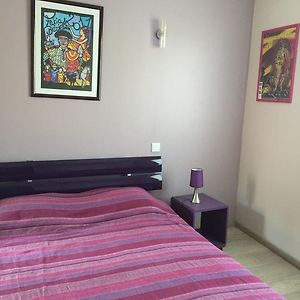 Suite à 2 Chambres à Coucher Lit King-Size