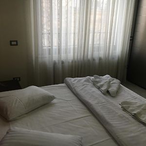 Studio de Luxe