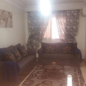 Appartement à 2 Chambres à Coucher