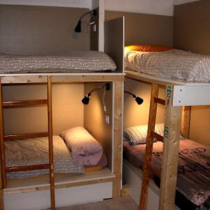 Chambre Juste Pour Femmes Dortoir