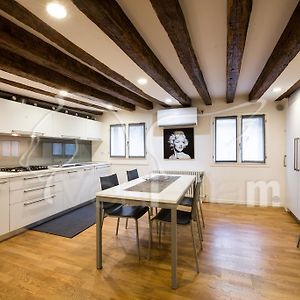 The Lion'S House Apt5