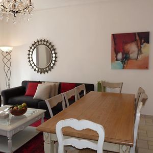 Appartement à 3 Chambres à Coucher