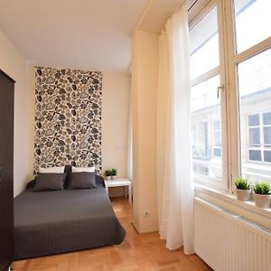 Appartement à 3 Chambres à Coucher
